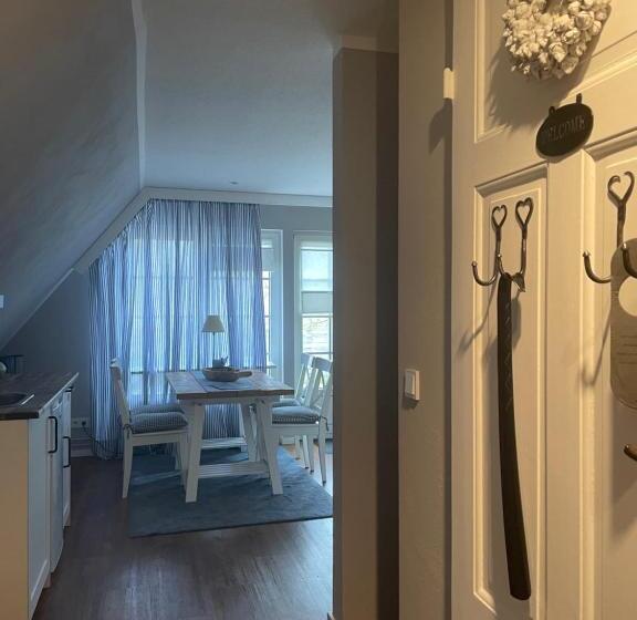 침실 1개 발코니 아파트, Friesen Lodge Apartments