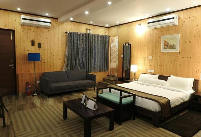带大床的套房, Nirvana Retreat