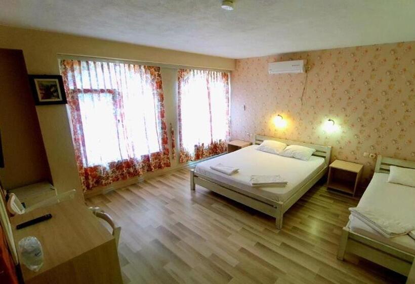 Люкс Вид на Реку, Divna
