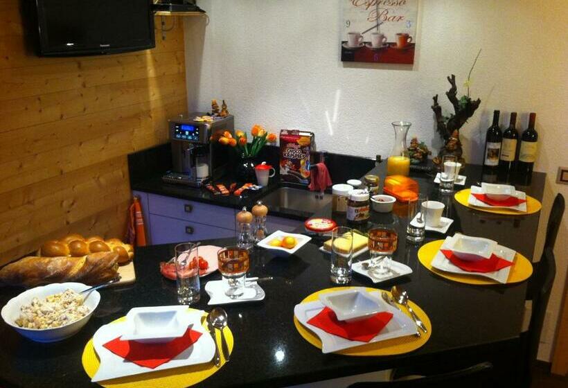 Семейный Номер, Bnb Haag