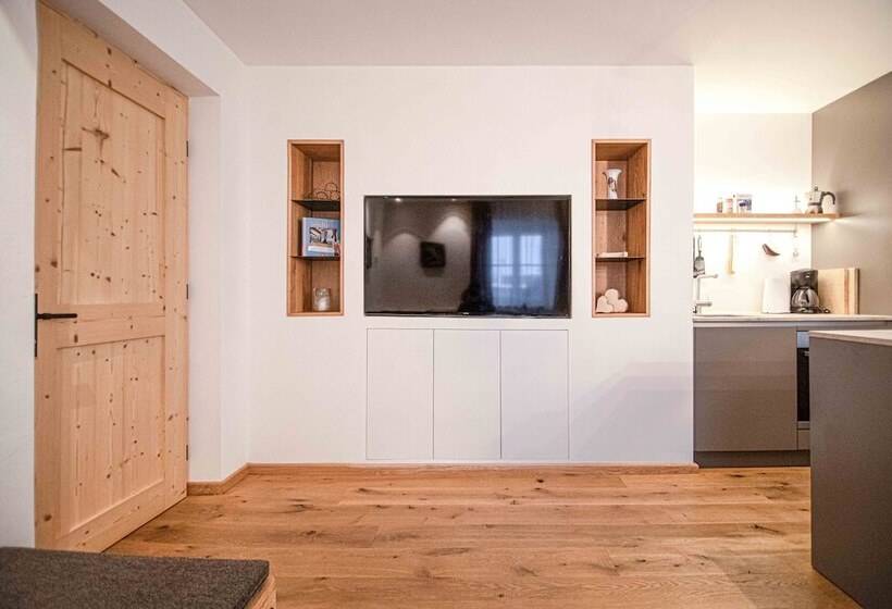 Апартаменты Comfort 2 Спальни, Haus Urban
