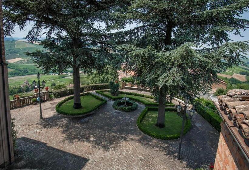 Люкс Повышенной Комфортности, Castello Di Mornico Losana