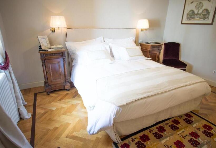 Номер Deluxe, Castello Di Mornico Losana