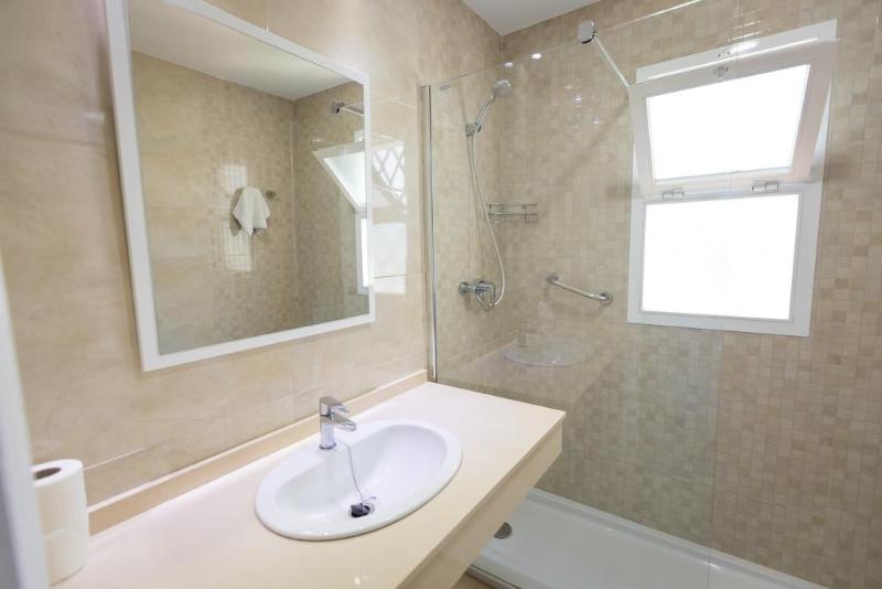 テラス付き１ベッドルームアパートメント, Apartamentos Las Rosas De Capistrano