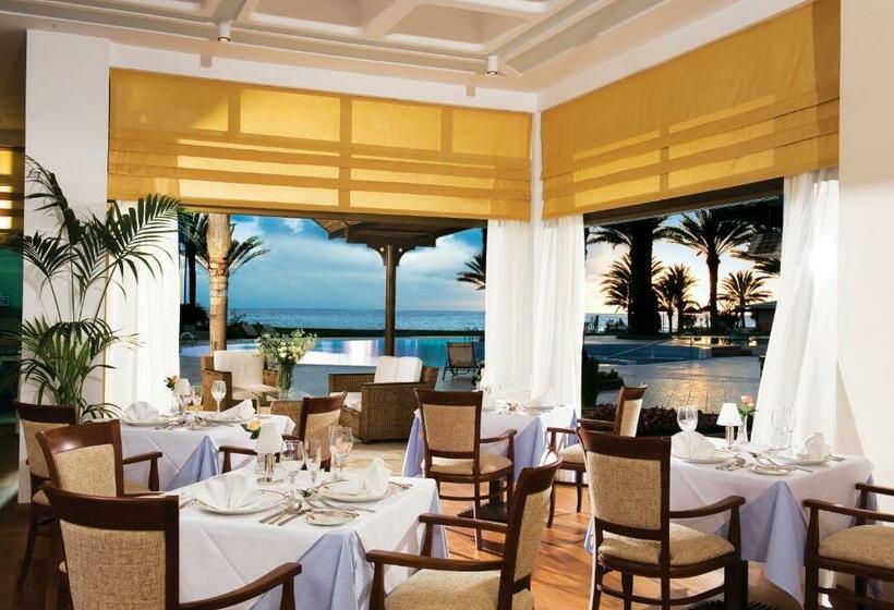 Номер Superior Внутренний, Constantinou Bros Athena Beach Hotel