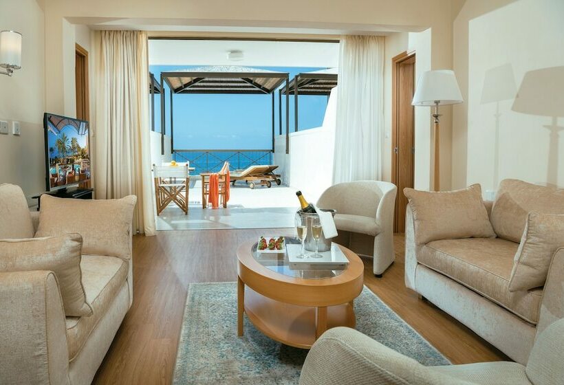 Люкс Executive Вид на Море, Constantinou Bros Athena Beach Hotel