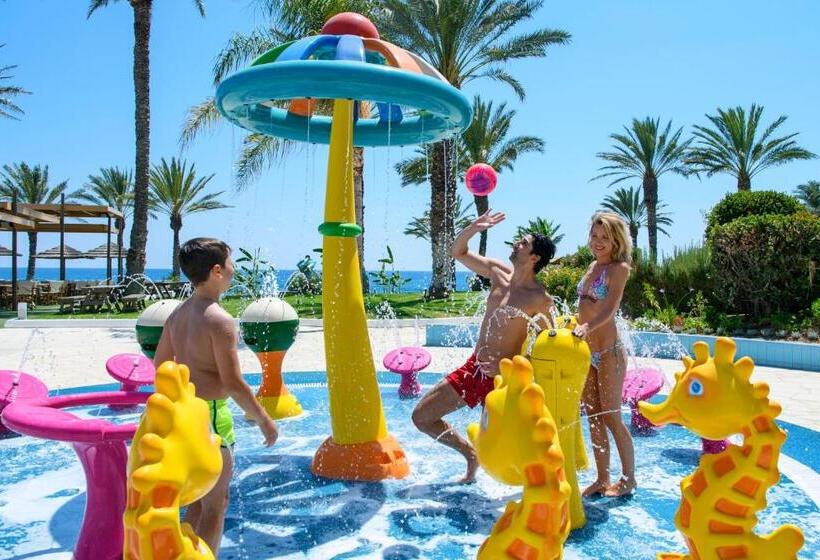 Семейный Номер, Constantinou Bros Athena Beach Hotel