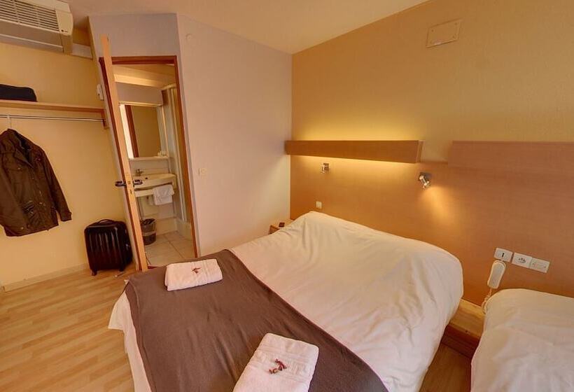 Трехместный Номер Комфорт, The Originals Access, Hôtel Béziers Est