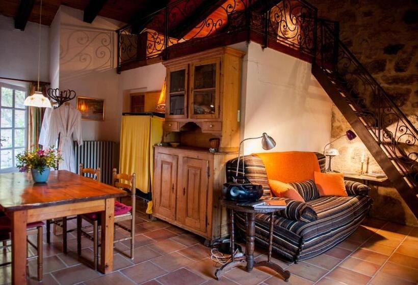 Семейный Номер Вид на Сад, Chambres D Hôtes Et Gîtes Le Mas Bleu & Spa Resort