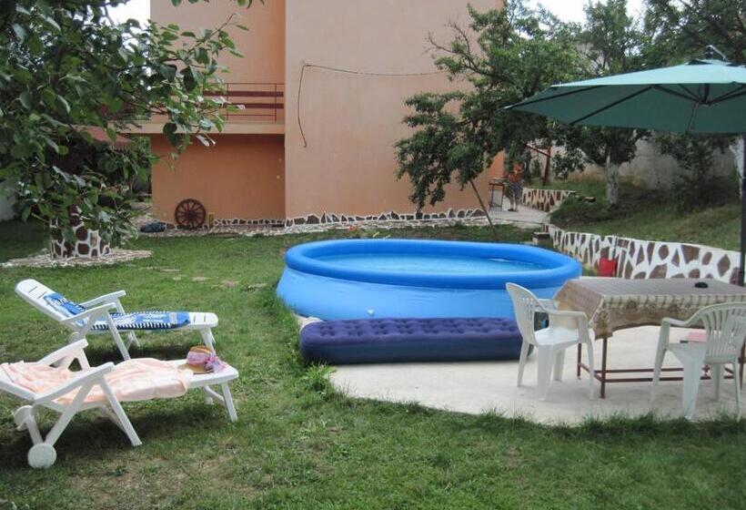 스탠다드 발코니 룸, Hadjibulevata Guest House