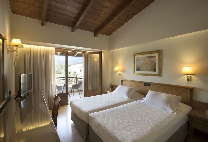 Quarto Deluxe Vista Montanha, Negroponte Resort Eretria