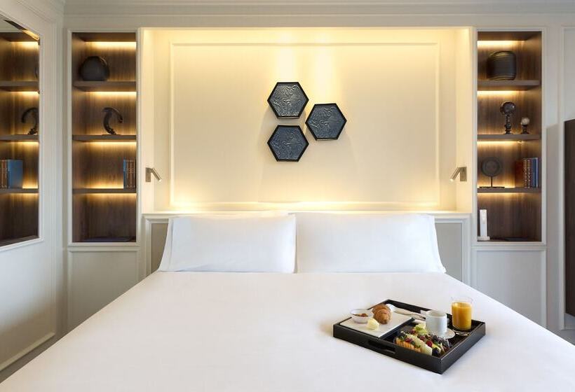 Номер Deluxe Вид на Сад, Sofitel Barcelona Skipper
