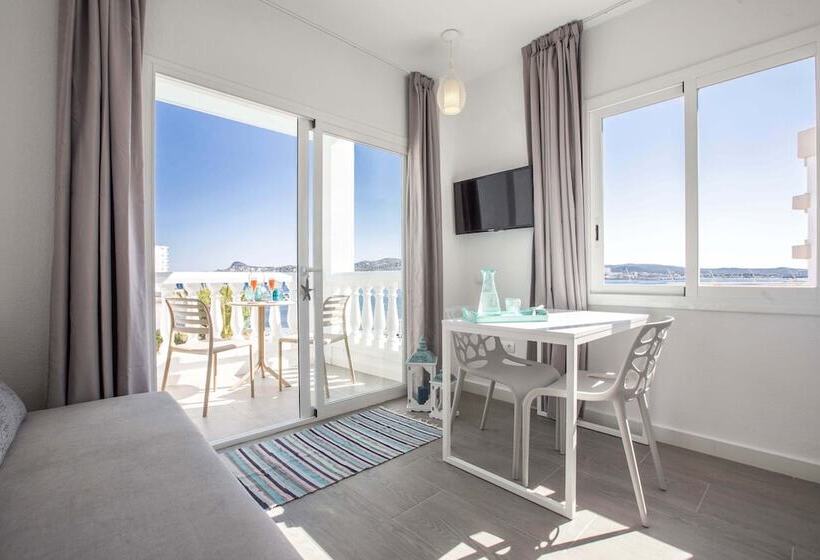 带1个卧室的带海景的公寓, Beach Star Ibiza - Adults Only