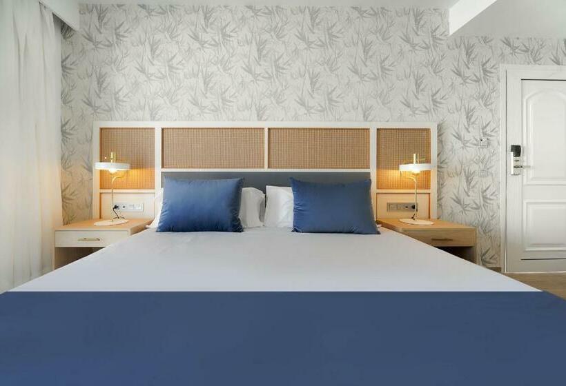 חדר סופריור עם מיטת קינג, Broncemar Beach Suites