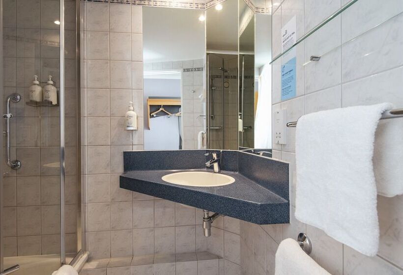 스탠다드 룸, Holiday Inn Express Bristol City Centre, An Ihg