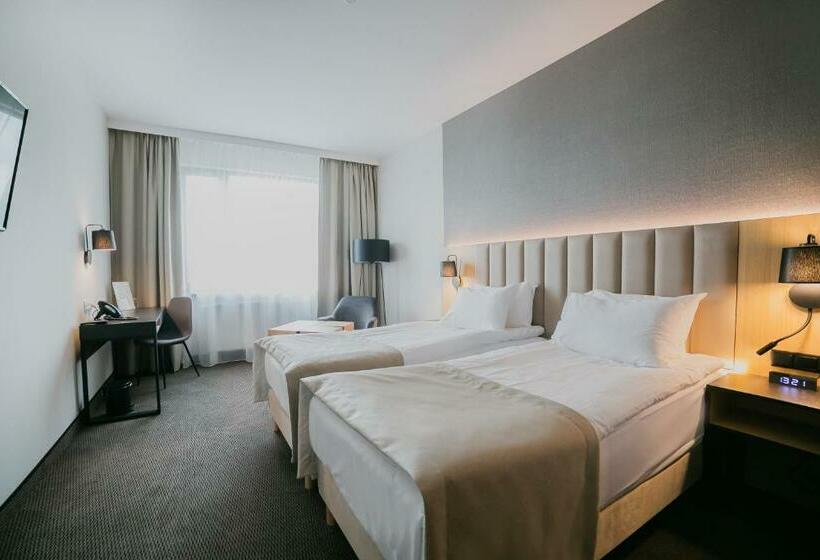 Номер Стандарт, B&b Hotel Warsaw East