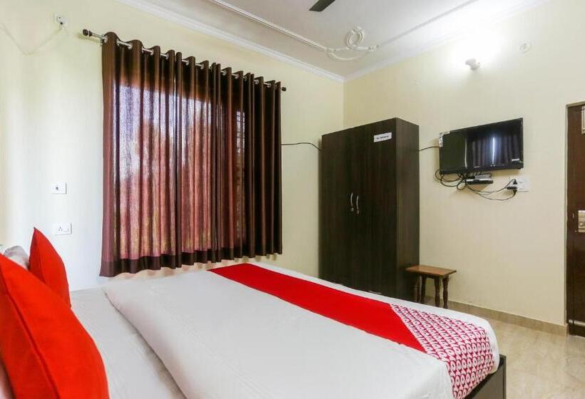 디럭스 트리플 룸, Flagship 48731 Pradeep Hostel