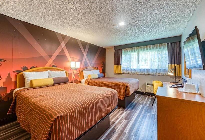 디럭스 룸, La Mirage Inn  Hollywood