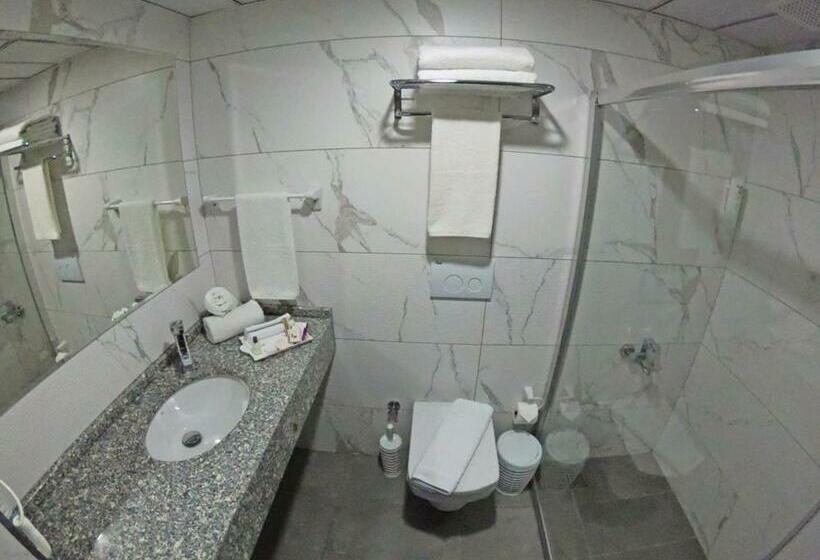 디럭스 룸, Asi̇wa