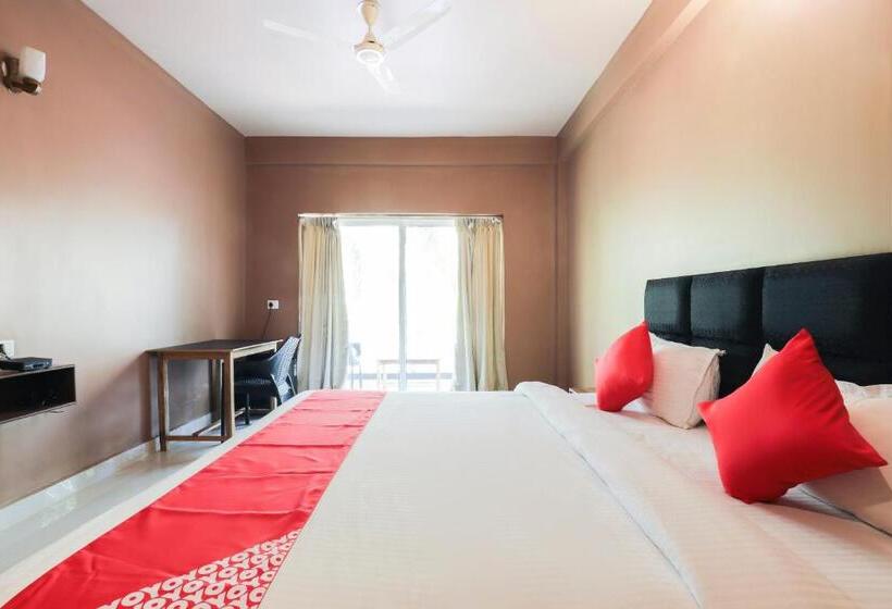 三人经典房间, Oyo 68467 Morjim Suites