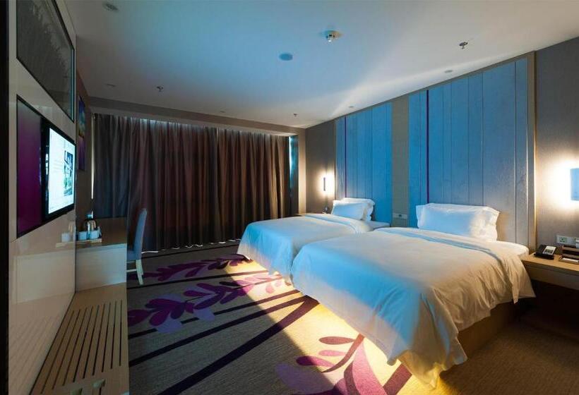디럭스 룸, Lavande Hotel Langzhong Railway Station And International Trade City