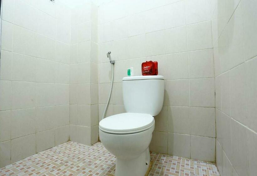 Номер Стандарт, Reddoorz Near Adisucipto Airport 3