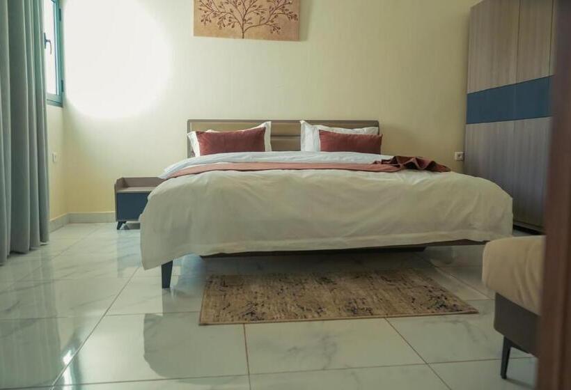 استودیوی لوکس, Urban Hotel Nouakchott