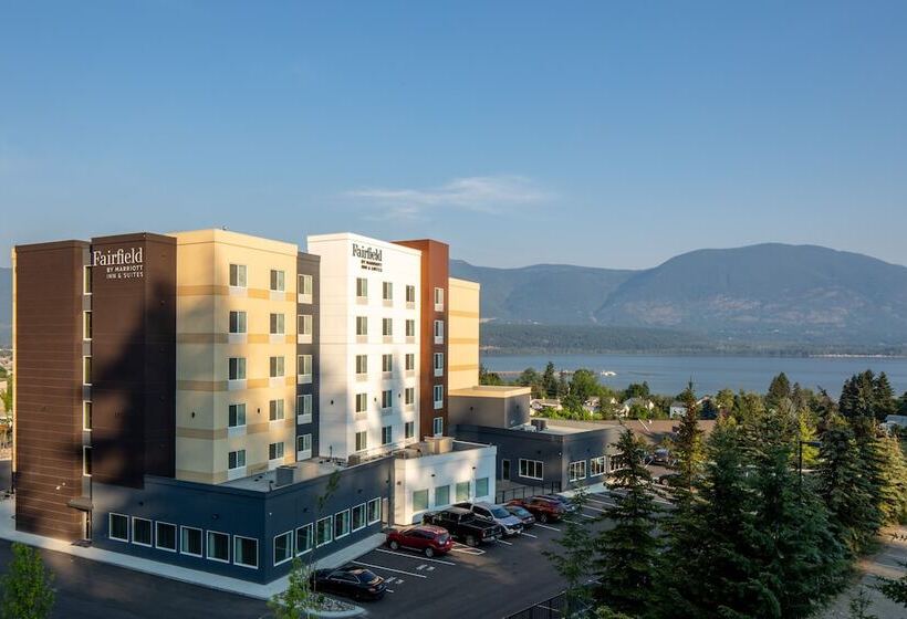 标准间带双人床, Fairfield Inn & Suites By Marriott Salmon Arm