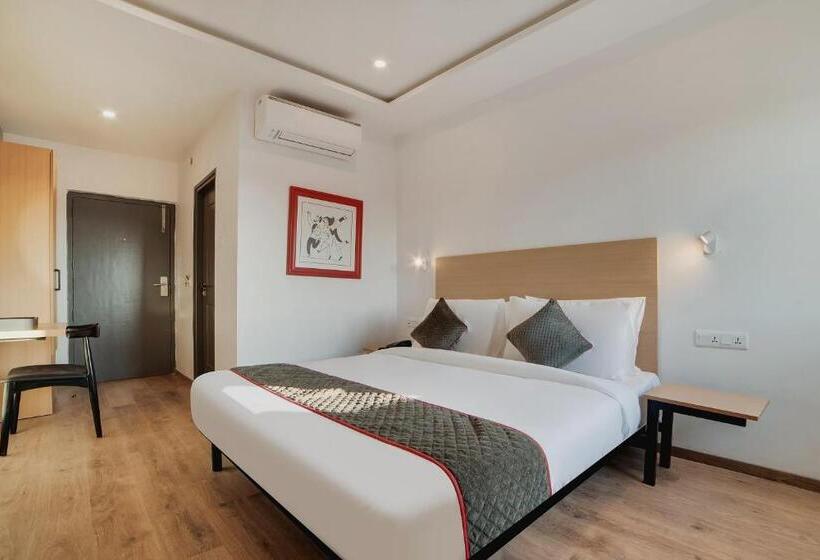三人经典房间, Oyo 76587 Townhouse Shamshabad