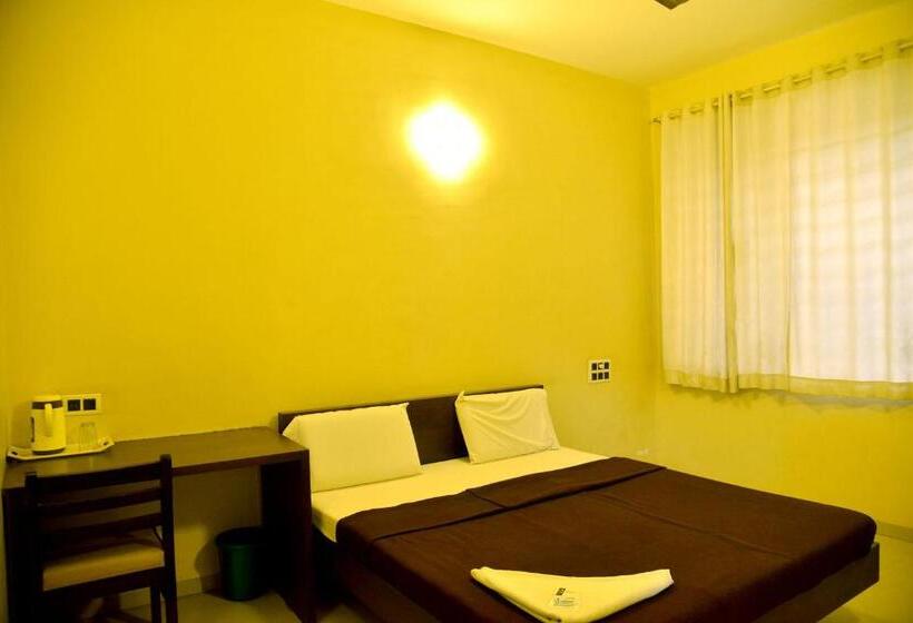 Номер Deluxe, Pandharinath Lodge
