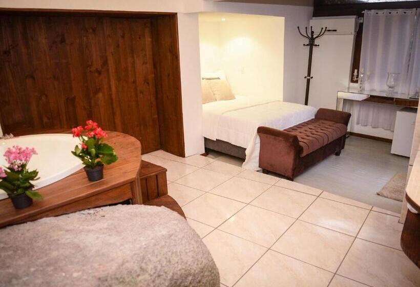 수피리어 스위트, Albergue Explorer   Hostel