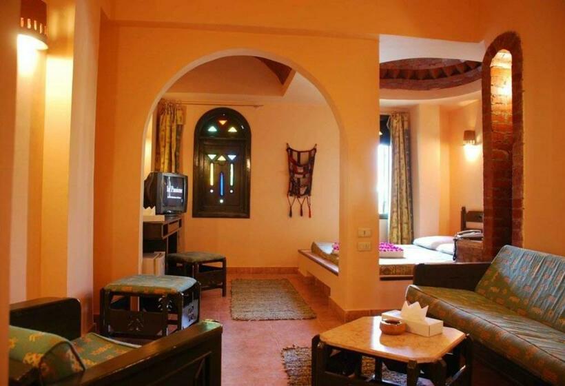 اتاق لوکس, Amar Sina Egyptian Village