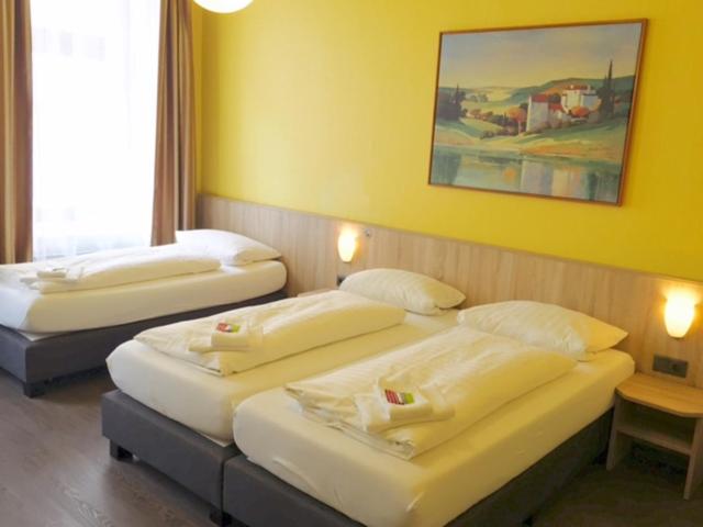 标准三人间共用浴室, Kieler Hof Am Hauptbahnhof   Hamburg Central Station