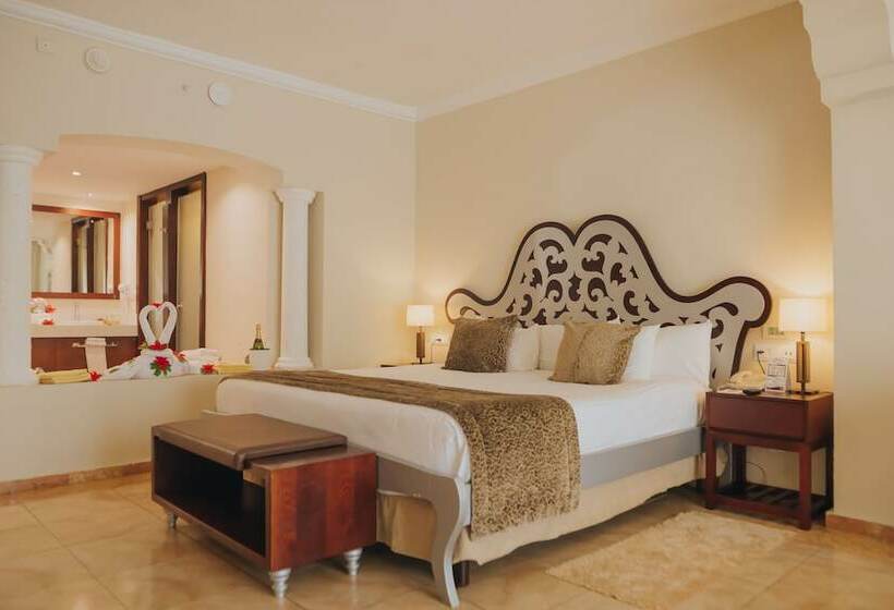 Полулюкс с Гидромассажем, Majestic Colonial Punta Cana   All Inclusive