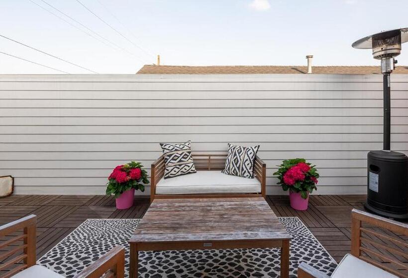 Люкс Кровать Кинг, Serenity In The Marigny