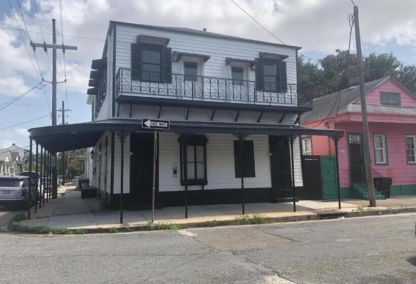 Люкс, Serenity In The Marigny