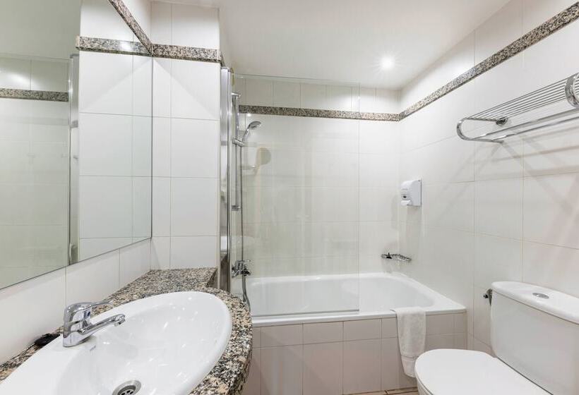 آپارتمان 3 خوابه, Apartaments Giberga
