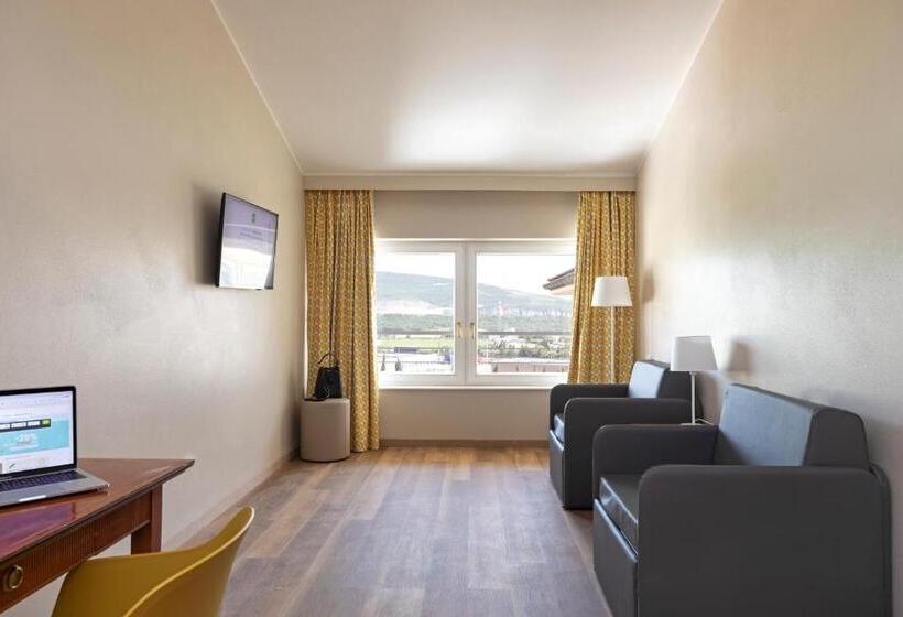 Четырехместный Номер Стандарт, B&b Hotel Affi   Lago Di Garda