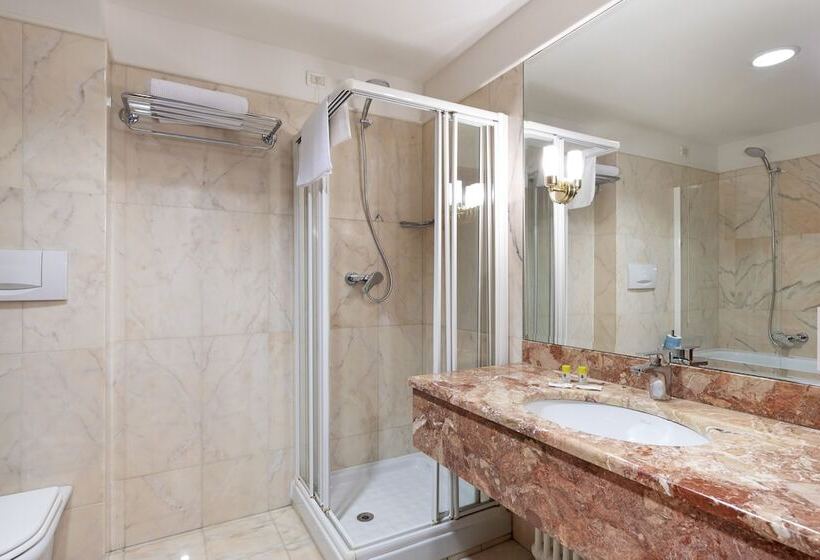 Номер Стандарт, B&b Hotel Affi   Lago Di Garda