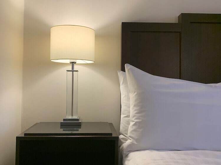 Номер Премиум, Forest Of Arden Hotel And Country Club