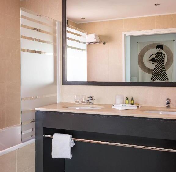Номер Superior с Террасой, New Hotel Of Marseille   Vieux Port