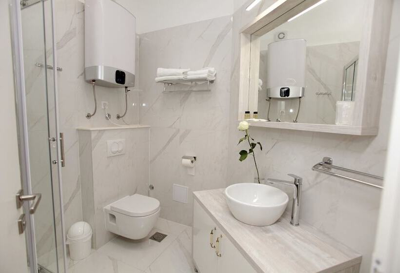 Номер Стандарт с Балконом, Bellevue Trogir