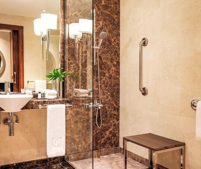 Номер Премиум, Grosvenor House, A Luxury Collection Hotel, Dubai