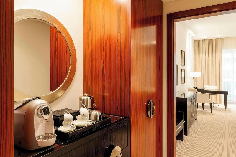 Номер Премиум, Grosvenor House, A Luxury Collection Hotel, Dubai