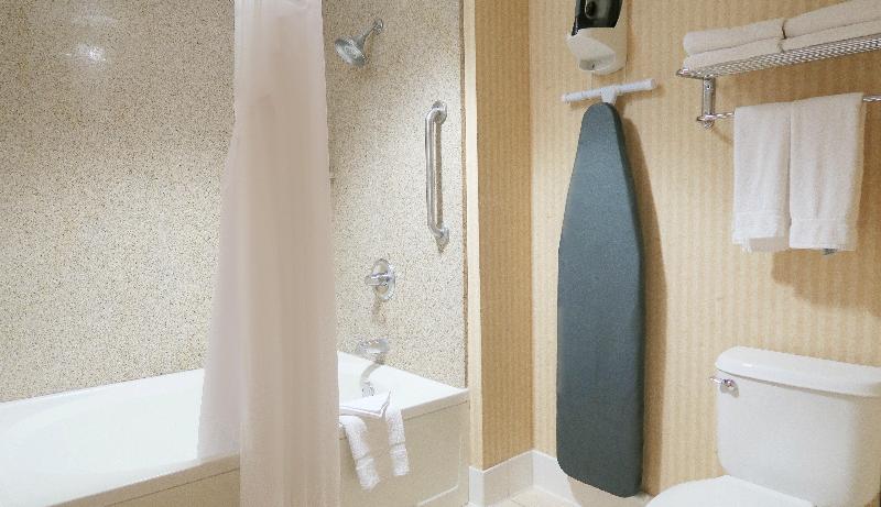 Номер Стандарт, Holiday Inn Express & Suites Elk Grove Central   Hwy 99, An Ihg