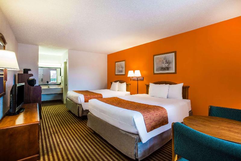 Номер Стандарт, Holiday Inn Express & Suites Costa Mesa, An Ihg