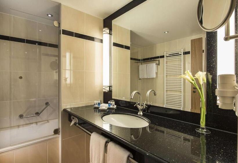 Классический Номер, Maritim Hotel Dresden