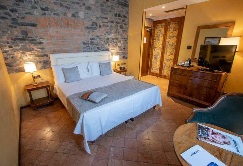 高级大房间, Albergo Le Due Corti