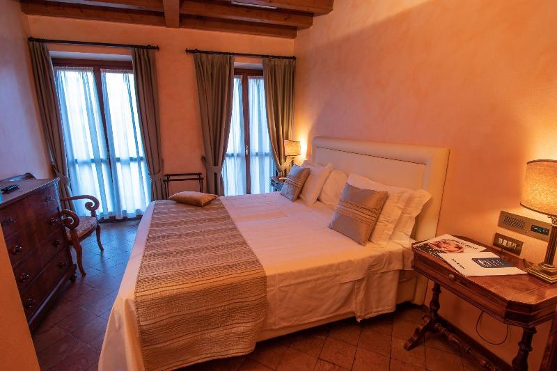 高级大房间, Albergo Le Due Corti