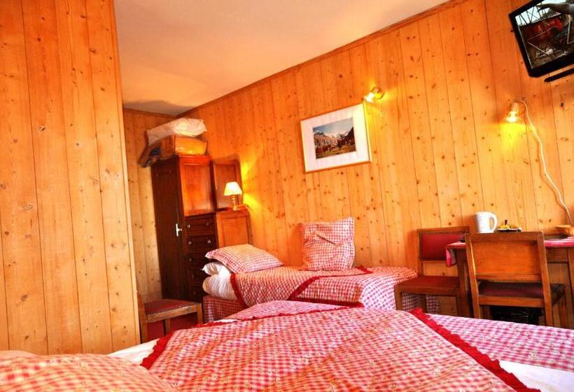 اتاق استاندارد با چشم‌انداز, Belvédère Relais Motos